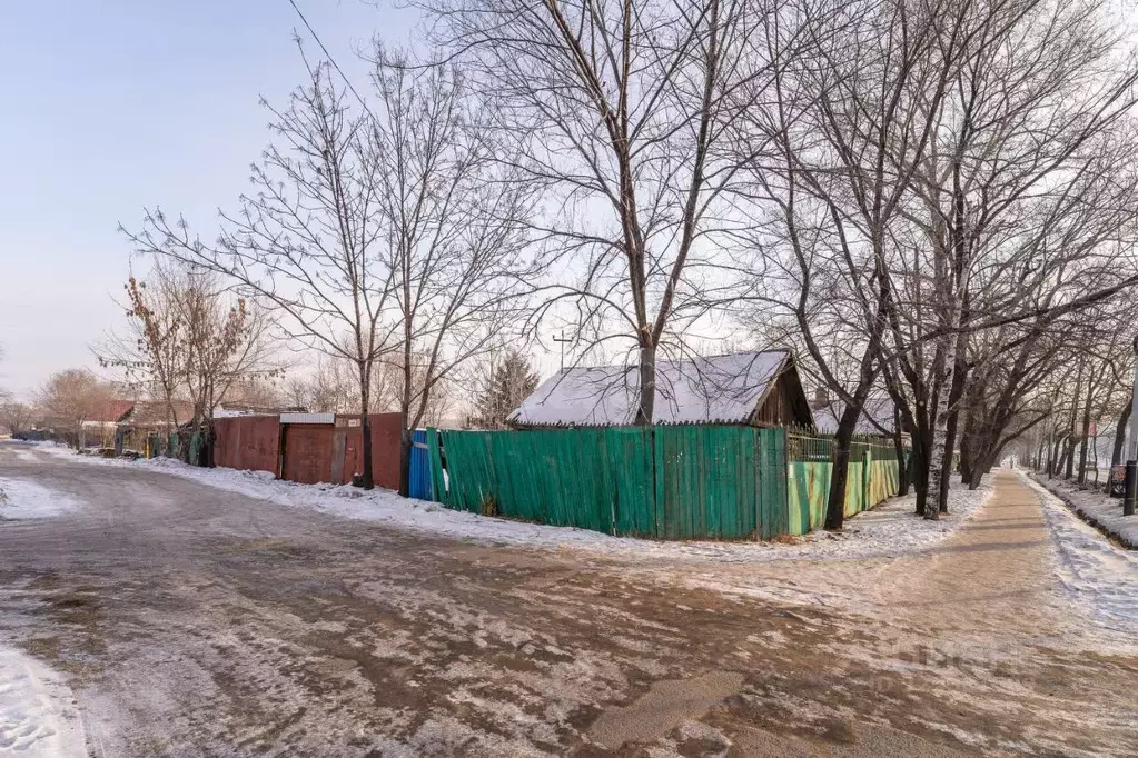 Участок в Хабаровский край, Хабаровск Большая ул., 144 (9.8 сот.) - Фото 1