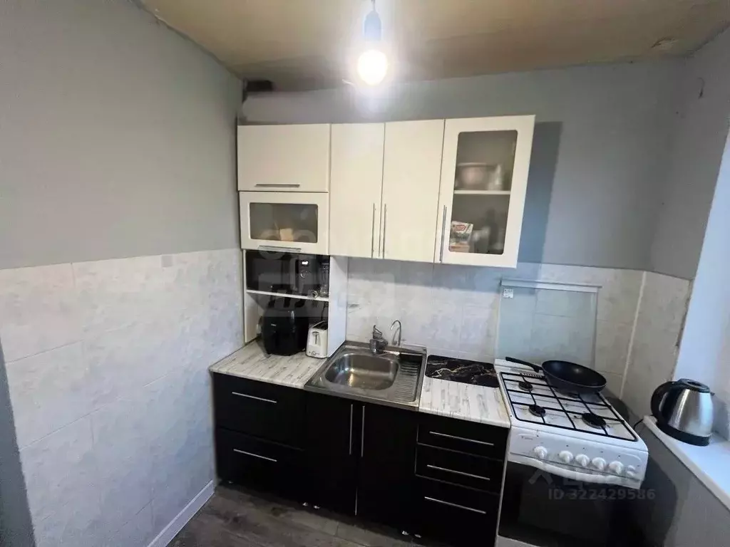 1-к кв. Оренбургская область, Орск Братская ул., 50Б (30.4 м) - Фото 0