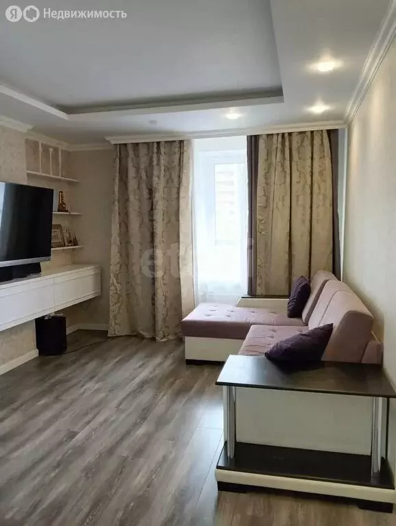 3-комнатная квартира: посёлок Парголово, улица Фёдора Абрамова, 18к1 ... - Фото 1