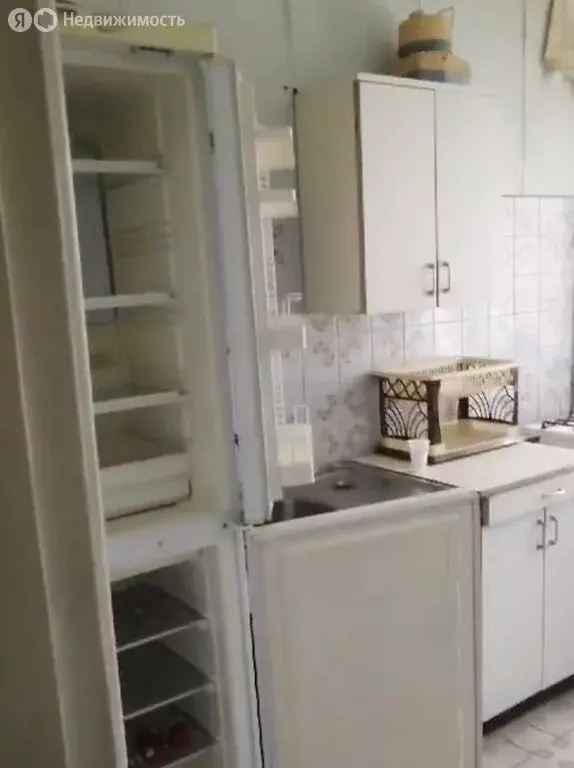 3-комнатная квартира: Волгоград, Триумфальная улица, 18 (60 м) - Фото 0
