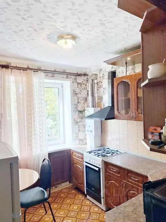 3-к кв. Саратовская область, Энгельс 2-й мкр, 31 (57.0 м) - Фото 0