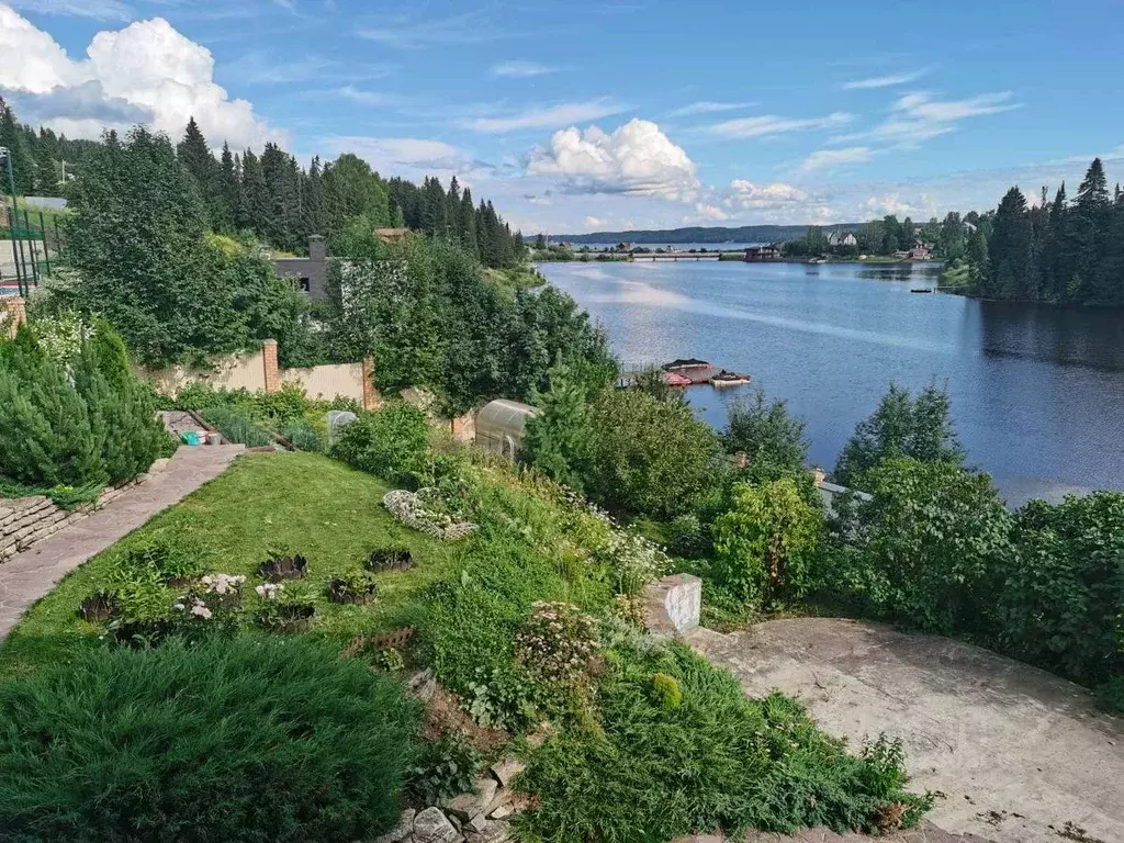 Дом в Пермский край, Добрянский городской округ, с. Шемети  (211 м) - Фото 1
