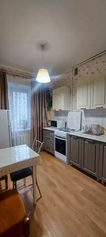 1-к. квартира, 37,5 м, 2/9 эт. - Фото 0