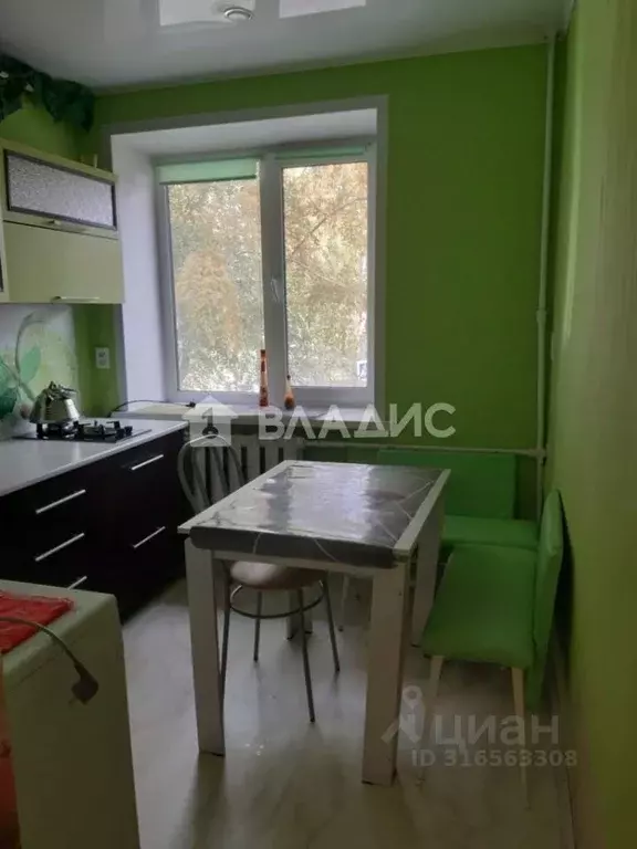 2-к кв. Саратовская область, Балаково Коммунистическая ул., 125 (43.0 ... - Фото 1