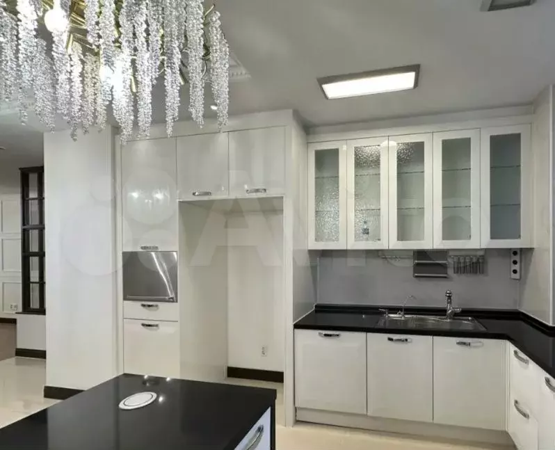 3-к. квартира, 130 м, 6/8 эт. - Фото 1