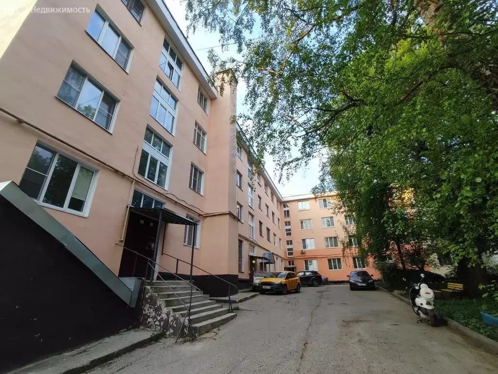 3-комнатная квартира: Серпухов, улица Крюкова, 1 (75.7 м) - Фото 2
