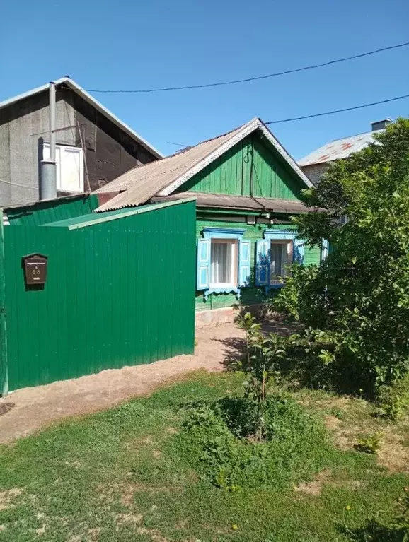 Дом в Саратовская область, Энгельс Полиграфическая ул. (138 м) - Фото 1