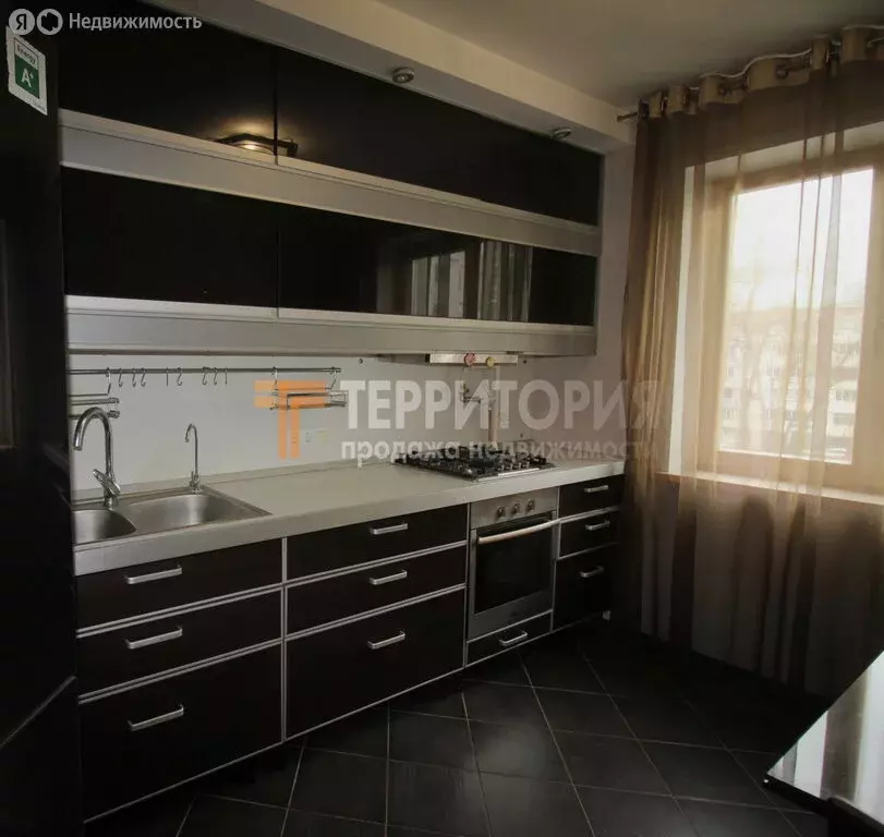 3-комнатная квартира: Пермь, улица Елькина, 3 (66.4 м) - Фото 2