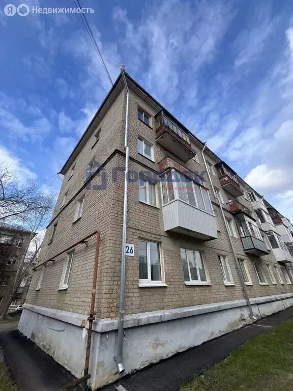 3-комнатная квартира: Каменск-Уральский, улица Дзержинского, 26 (53.9 ... - Фото 0