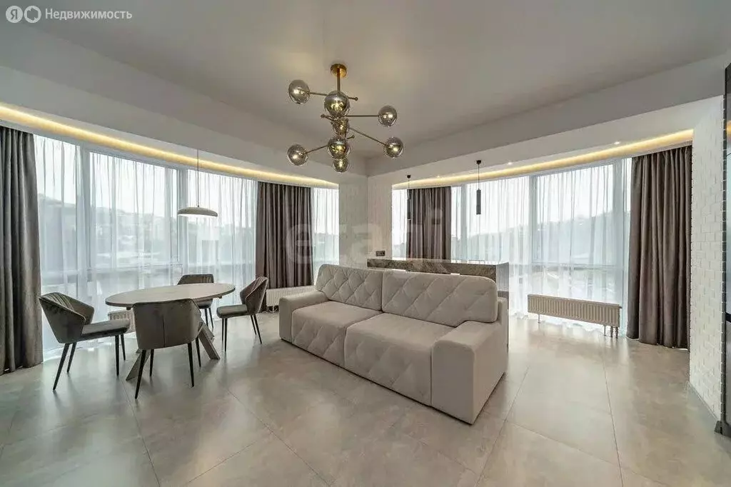 3-комнатная квартира: Ялта, улица Кривошты, 11А (75 м) - Фото 2