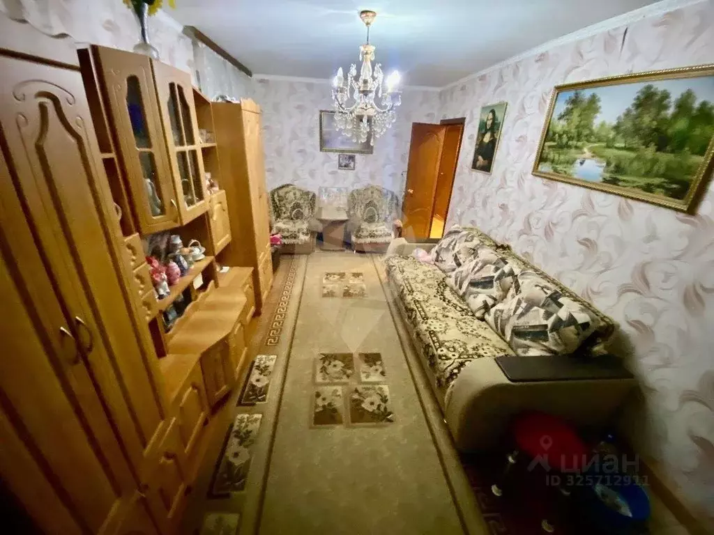 3-к кв. Белгородская область, Губкин ул. Ленина, 66 (61.4 м) - Фото 2