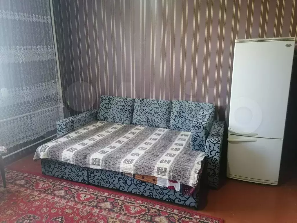 Комната 20 м в 3-к., 4/4 эт. - Фото 0