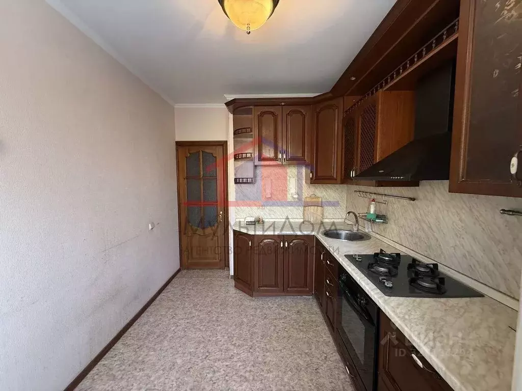 4-к кв. Белгородская область, Губкин Севастопольская ул., 6 (75.3 м) - Фото 1