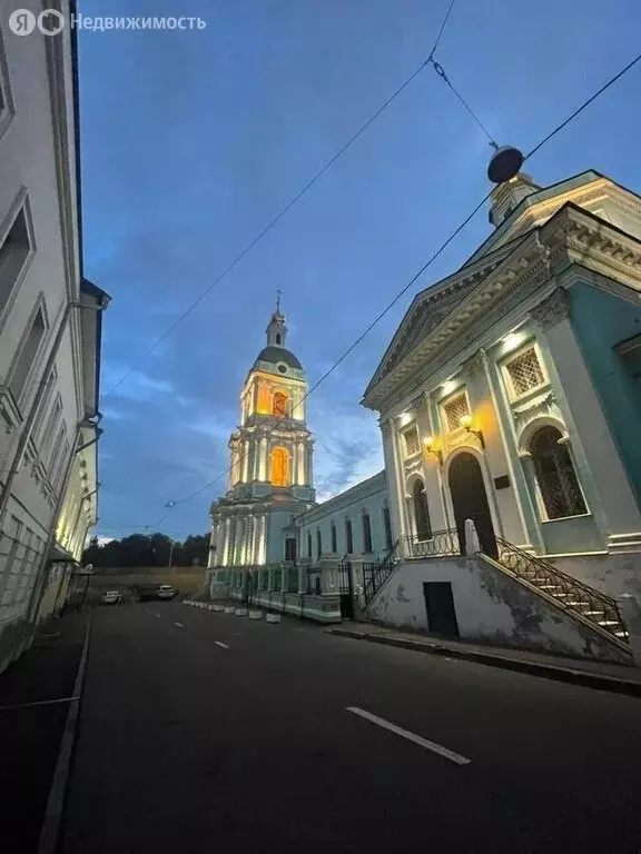 1-комнатная квартира: Москва, Серебрянический переулок, 2 (70 м) - Фото 0