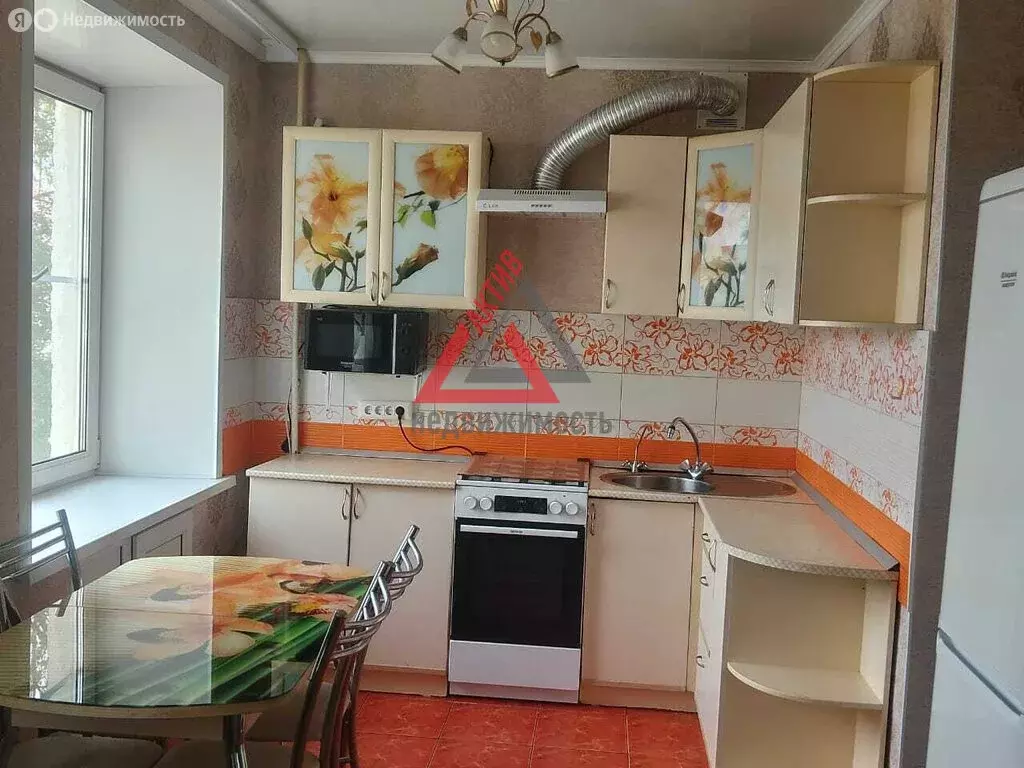 2-комнатная квартира: Каменск-Уральский, Алюминиевая улица, 55 (42.6 ... - Фото 0