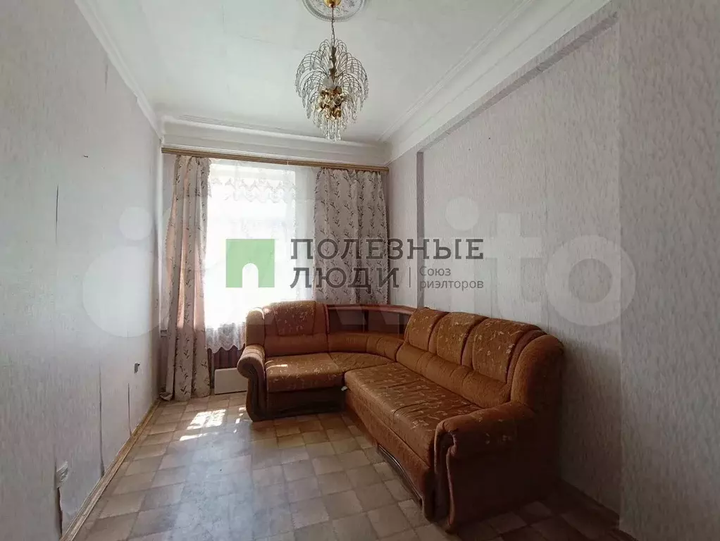 Комната 24 м в 2-к., 1/2 эт. - Фото 0