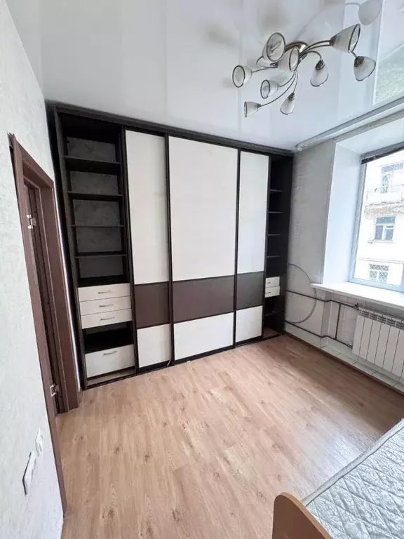 2-к кв. Иркутская область, Иркутск ул. Розы Люксембург, 19 (43.0 м) - Фото 0