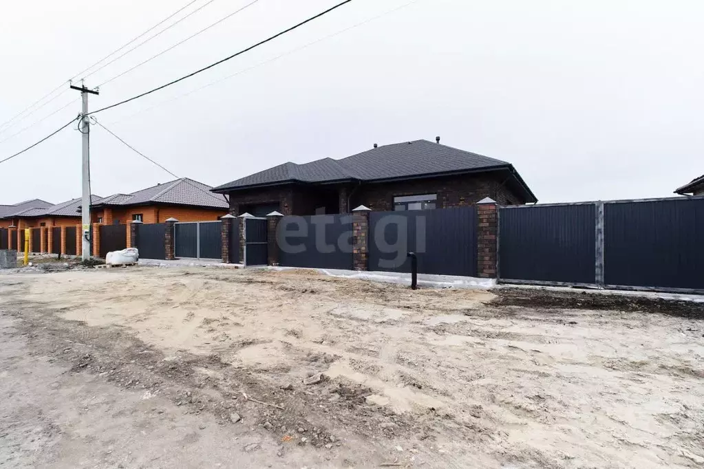 Дом в Тюменская область, Тюмень ул. Александра Хрущева (140 м) - Фото 1