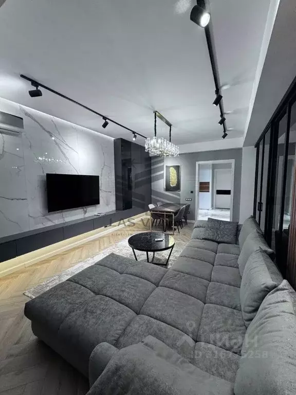 3-к кв. Татарстан, Казань ул. Павлюхина, 110В (70.0 м) - Фото 1