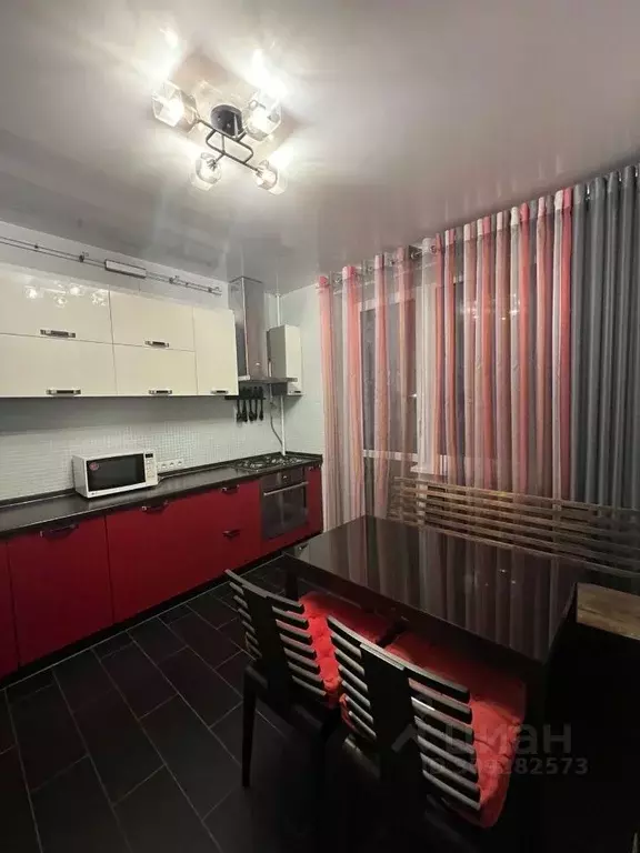 2-к кв. Волгоградская область, Волгоград ул. Им. Циолковского, 37 ... - Фото 1