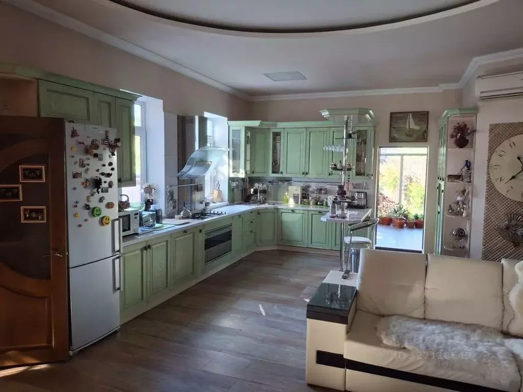 Дом в Ставропольский край, Ставрополь ул. Сергея Лазо, 134 (250 м) - Фото 1