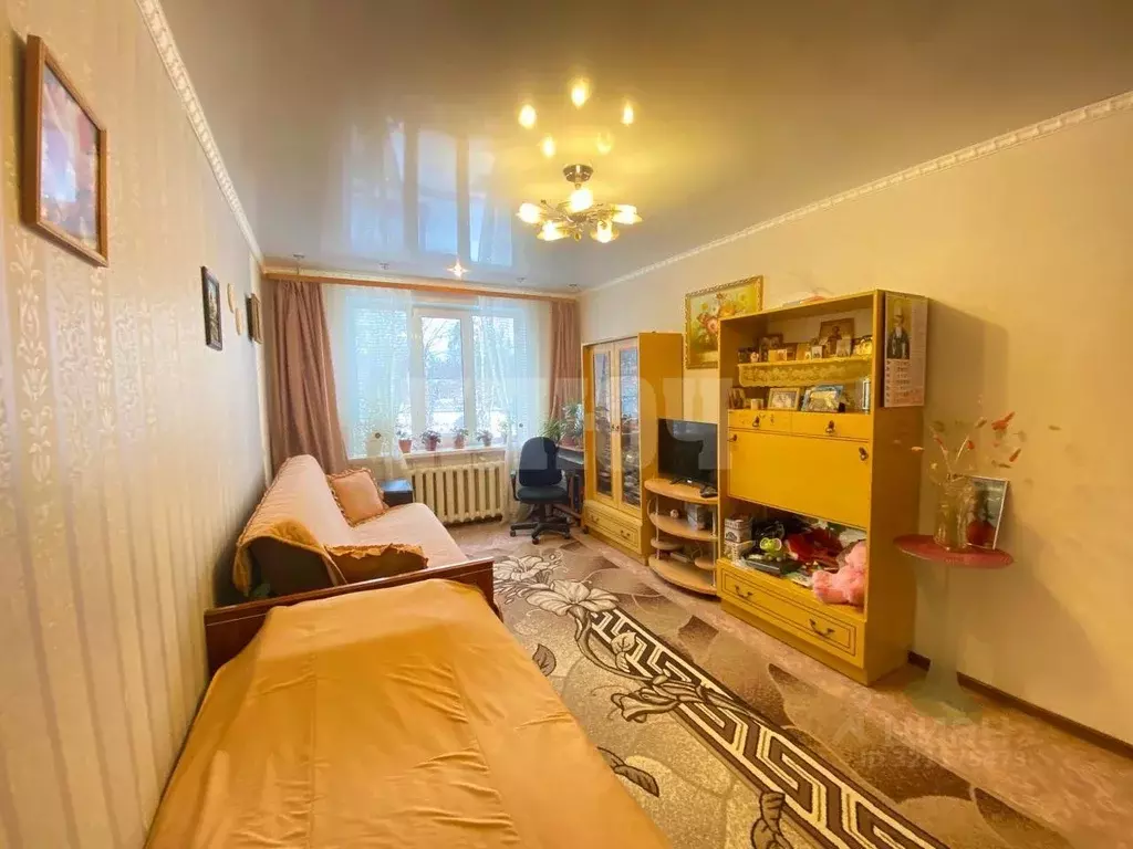 2-к кв. Вологодская область, Сокол Производственная ул., 9 (47.0 м) - Фото 0