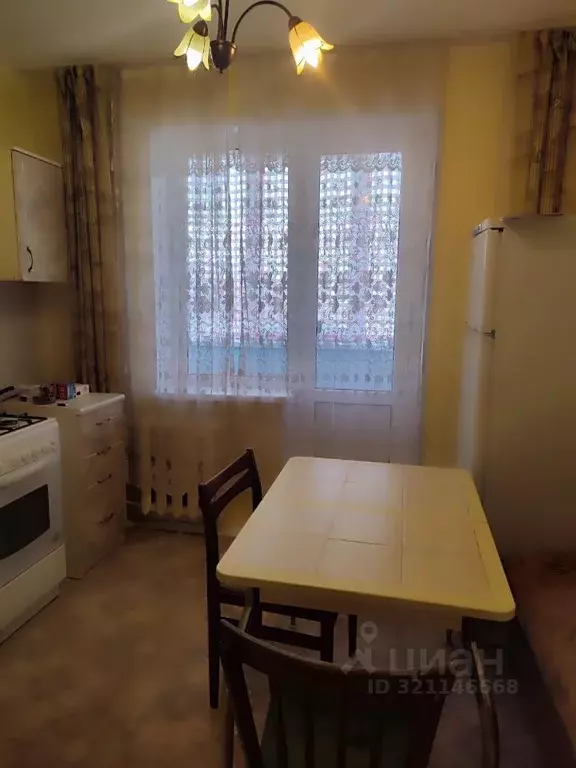 2-к кв. Псковская область, Псков Новгородская ул., 28 (54.0 м) - Фото 1