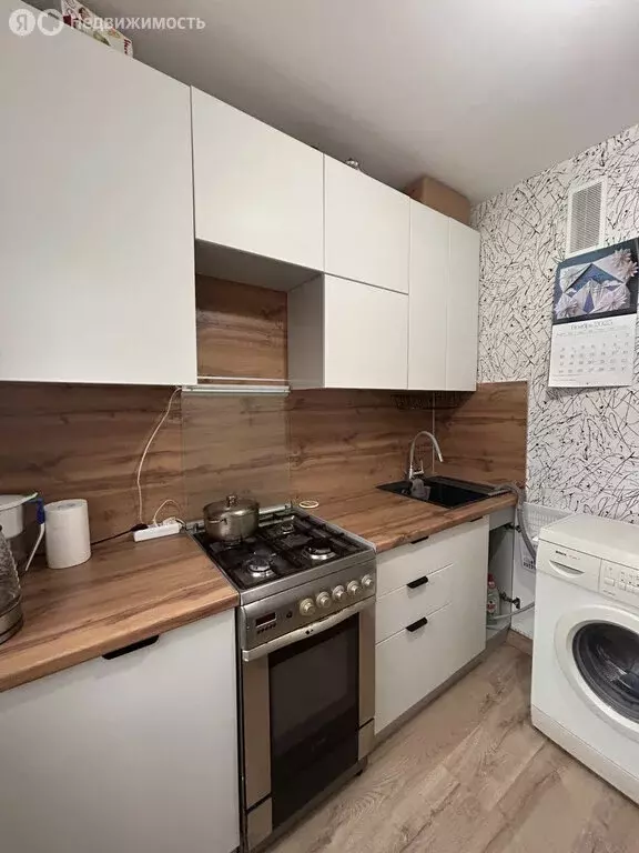 2-комнатная квартира: Киров, Ленинский район, улица Калинина, 34 (42 ... - Фото 1