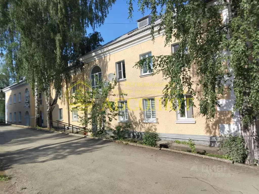 3-к кв. Свердловская область, Дегтярск ул. Калинина, 34 (73.8 м) - Фото 1