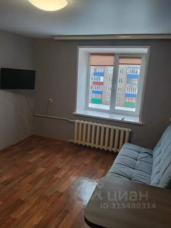 1-к кв. Башкортостан, Ишимбай ул. Вахитова, 11 (38.0 м) - Фото 0