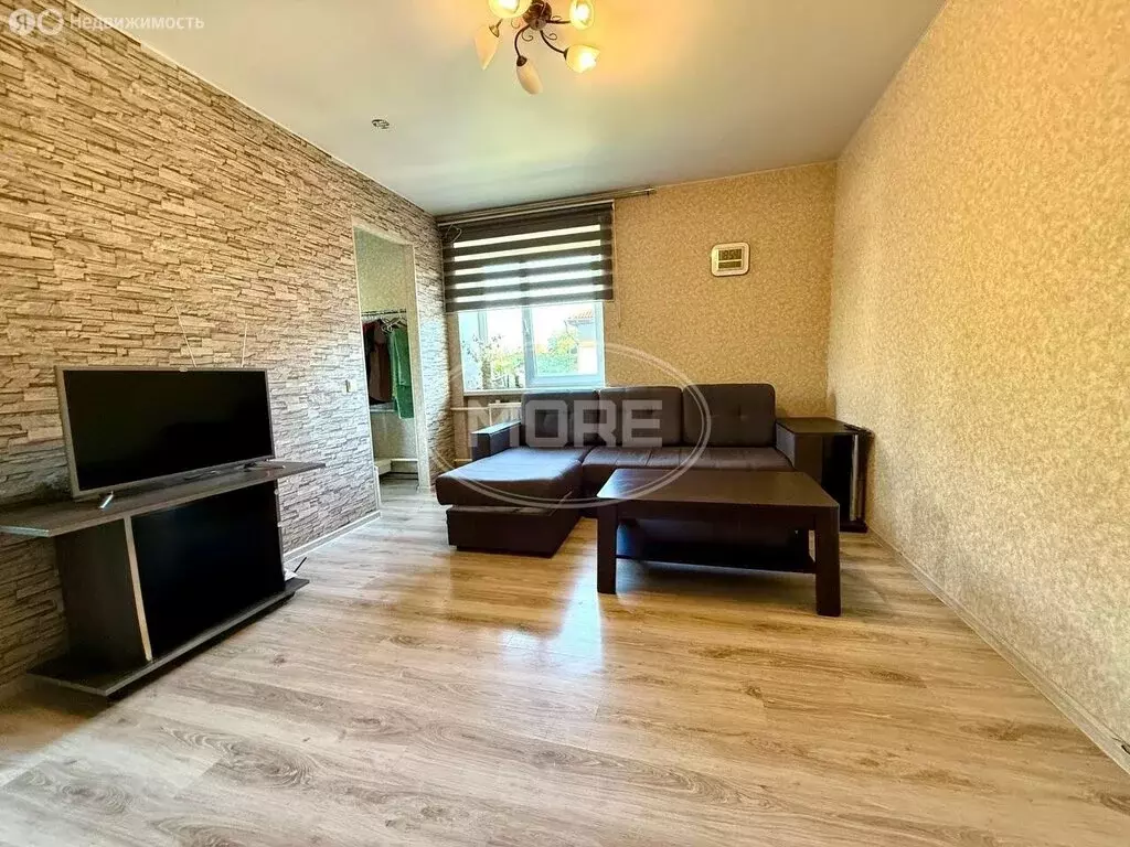 2-комнатная квартира: Калининград, улица Горького, 24 (32 м) - Фото 1