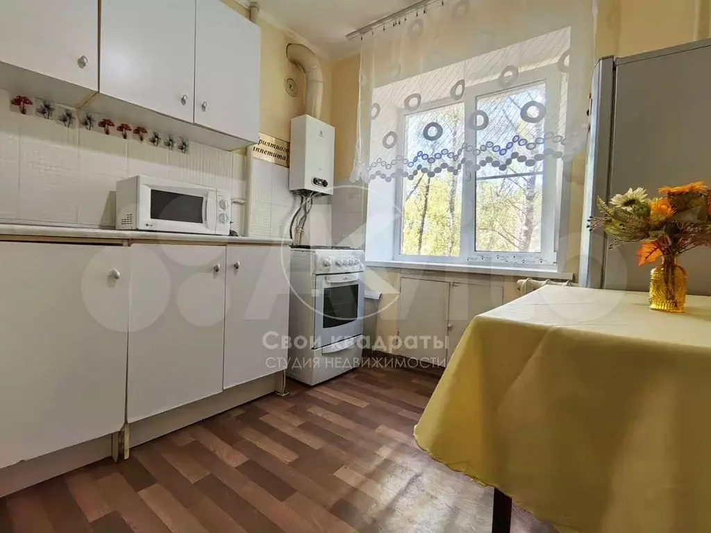 1-к. квартира, 32,7 м, 4/6 эт. - Фото 0