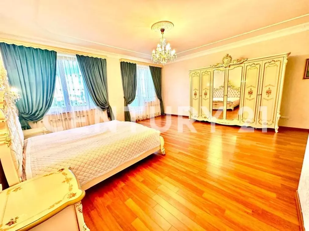 Квартира, 4 комнаты, 142.1 м - Фото 0