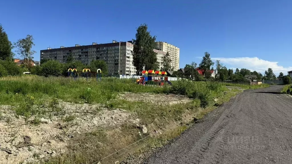 Участок в Ленинградская область, Шлиссельбург Кировский район, ул. ... - Фото 0