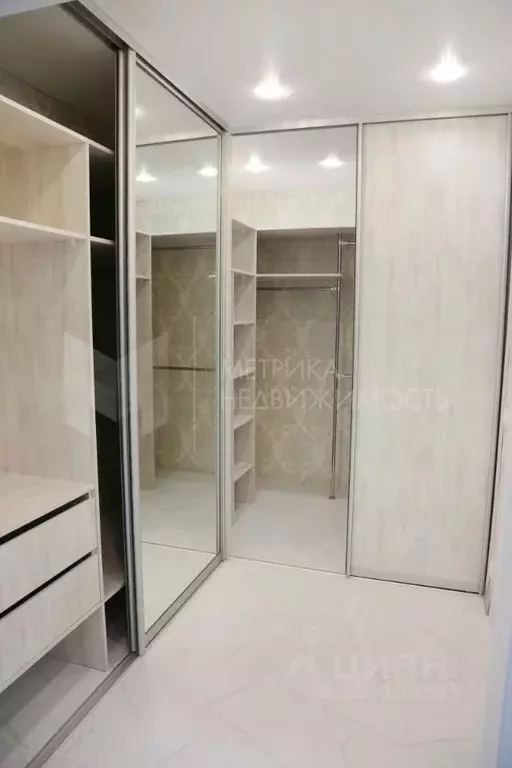 1-к кв. Тюменская область, Тюмень Широтная ул., 165к3 (46.0 м) - Фото 0