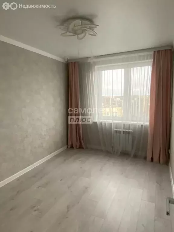 3-комнатная квартира: Омск, улица Крупской, 17 (55.9 м) - Фото 1