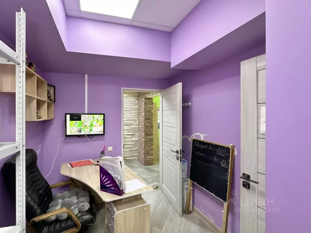 Торговая площадь в Краснодарский край, Краснодар ул. Имени 40-летия ... - Фото 2