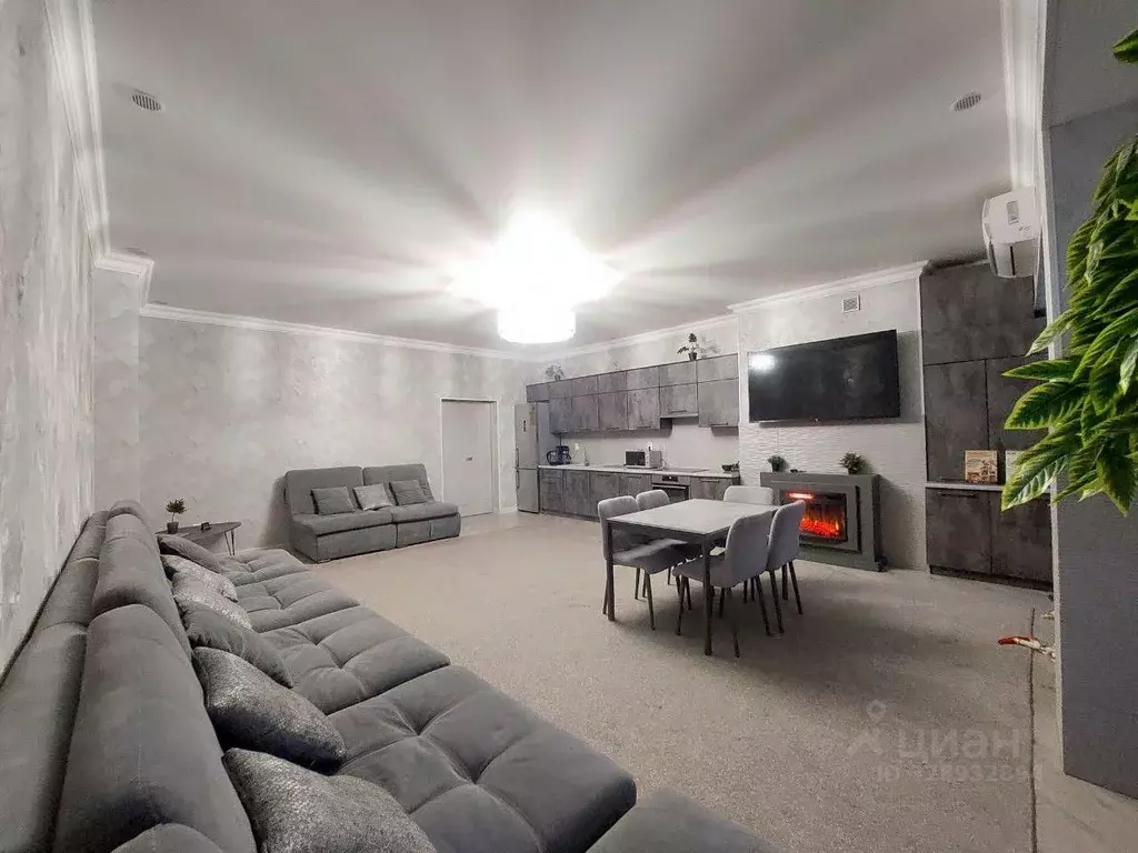 3-к кв. Кабардино-Балкария, Нальчик ул. Ахохова, 190/1 (178.0 м) - Фото 1