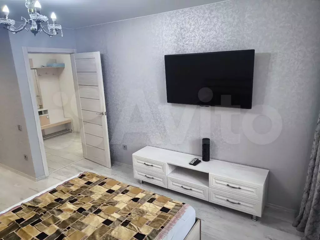 1-к. квартира, 42 м, 4/10 эт. - Фото 0