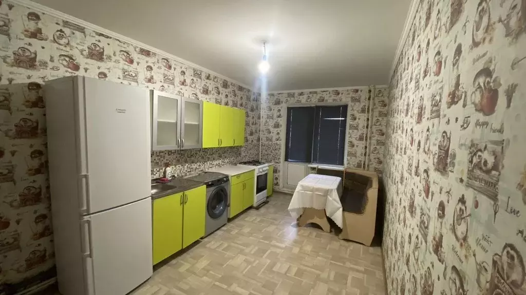 2-к кв. Саратовская область, Саратов ул. Имени С.Ф. Тархова, 43 (70.0 ... - Фото 0