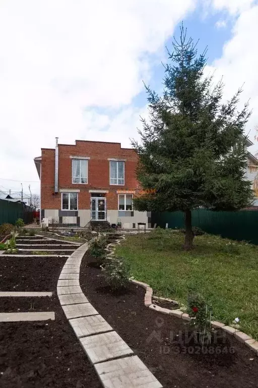 Дом в Тульская область, Тула Октябрьская ул., 224 (240 м) - Фото 1