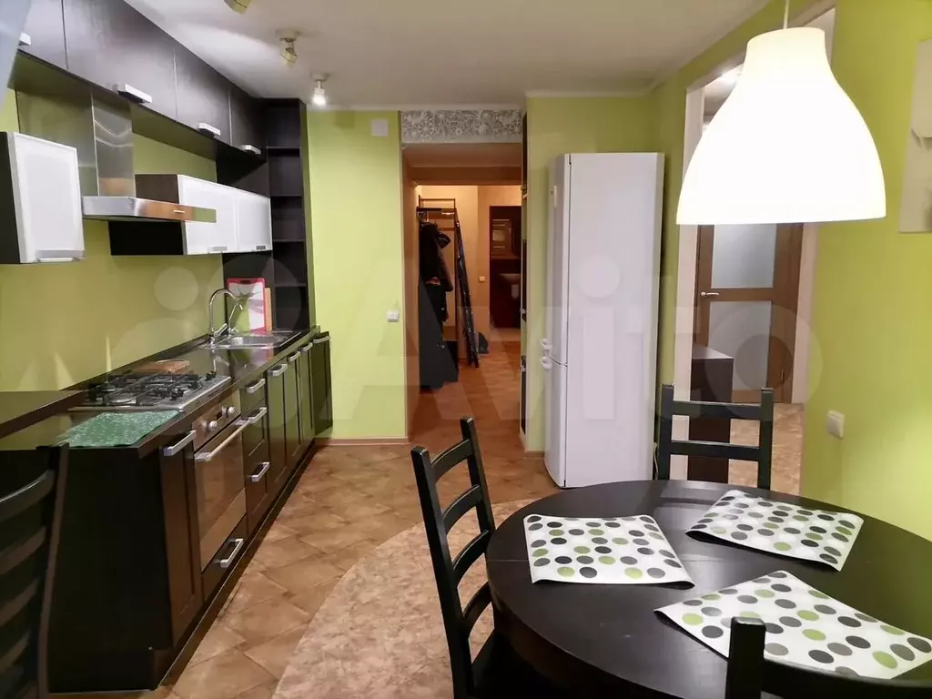 2-к. квартира, 60 м, 5/10 эт. - Фото 0