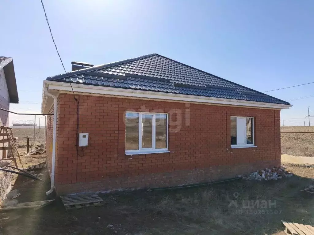 Дом в Калмыкия, Элиста ул. Морчукова, 46 (134 м) - Фото 1