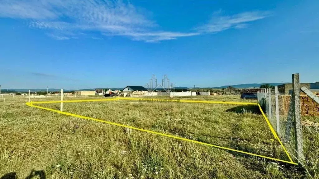 Участок в Крым, Белогорск ул. Ролана Кадыева, 1 (5.0 сот.) - Фото 1