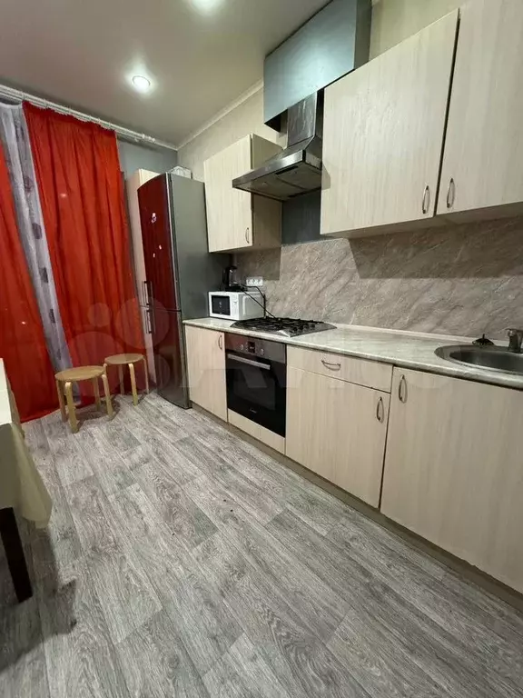 1-к. квартира, 40 м, 10/10 эт. - Фото 0