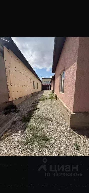 Дом в Кабардино-Балкария, Нальчик Осетинская ул., 97 (150 м) - Фото 1