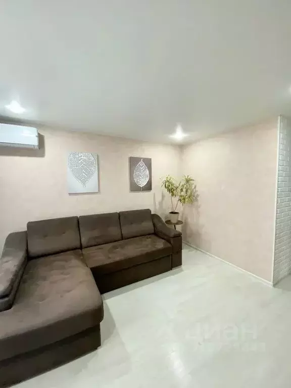 2-к кв. Приморский край, Владивосток ул. Нейбута, 137 (49.0 м) - Фото 2