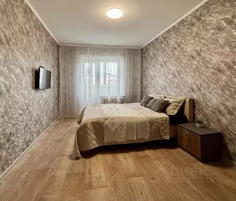 1-к кв. Сахалинская область, Южно-Сахалинск ул. Есенина, 7 (40.0 м) - Фото 0