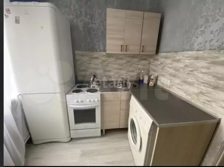 1-к. квартира, 30м, 2/9эт. - Фото 0