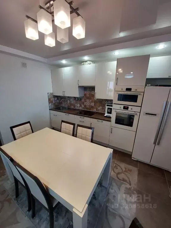 3-к кв. Свердловская область, Екатеринбург ул. Уральская, 75 (107.0 м) - Фото 1